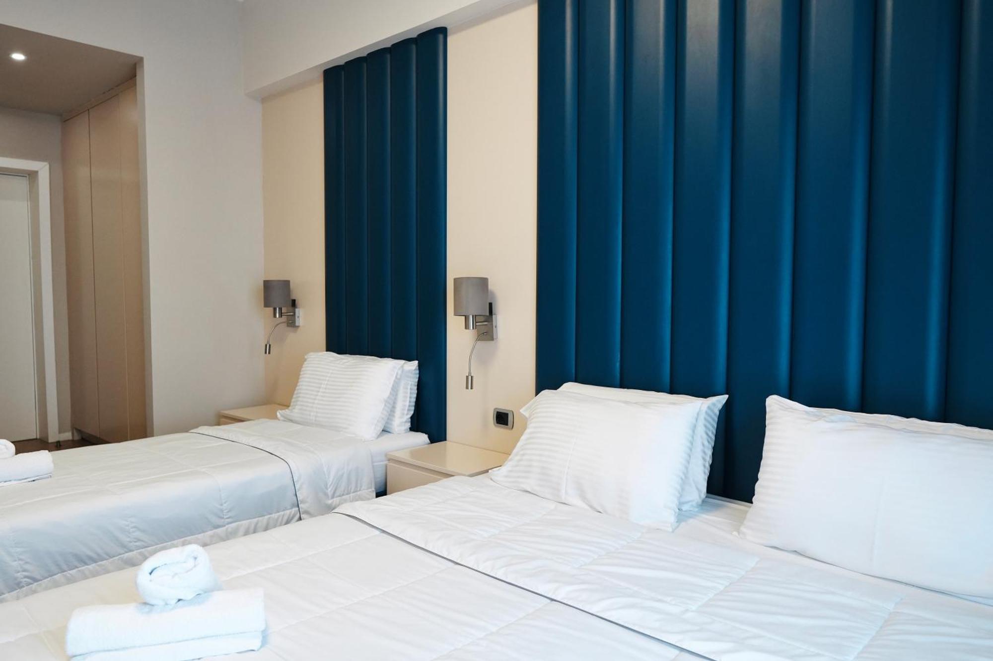 Hotel Blue Sky Sarandë Eksteriør billede