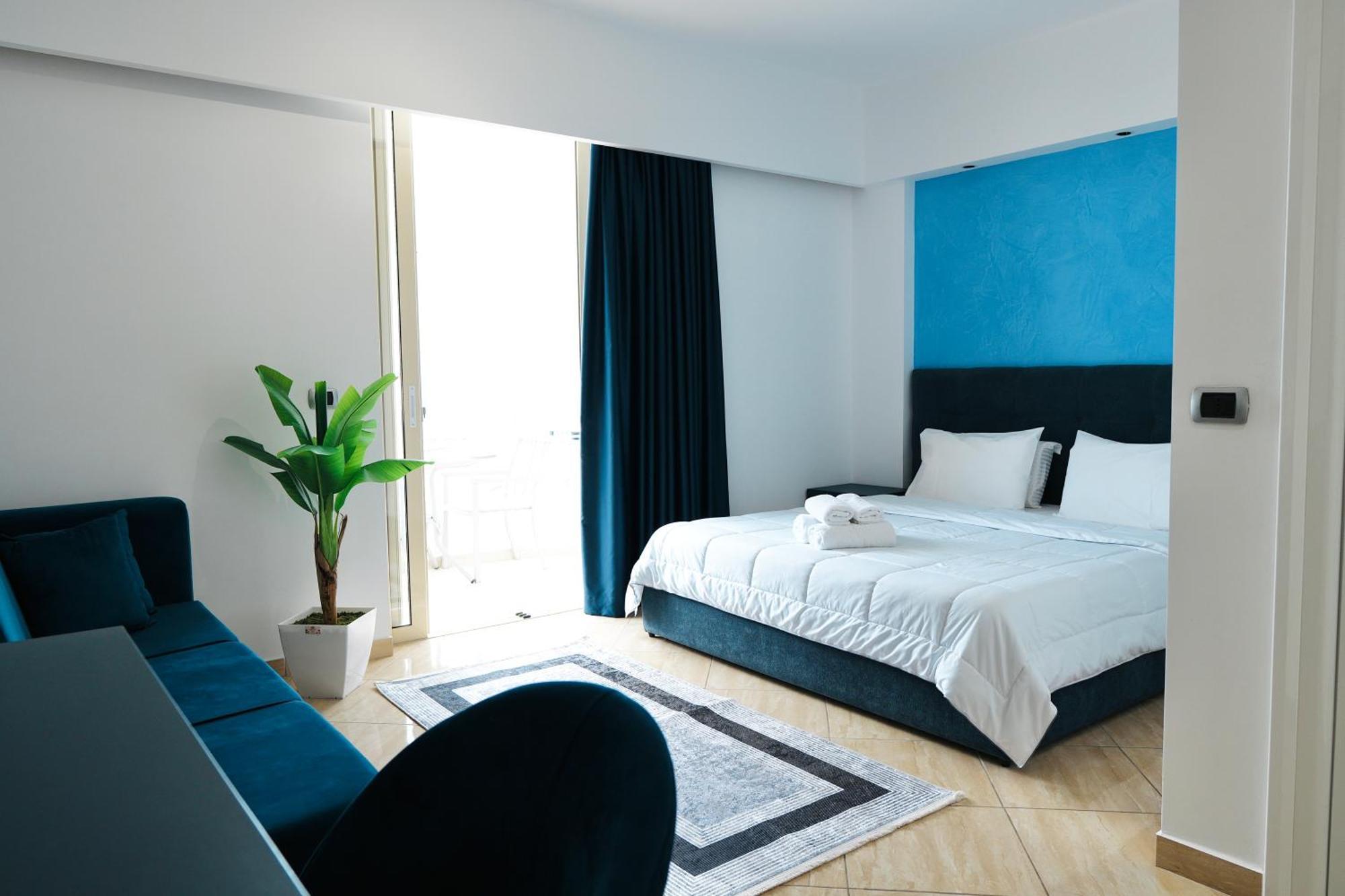 Hotel Blue Sky Sarandë Eksteriør billede