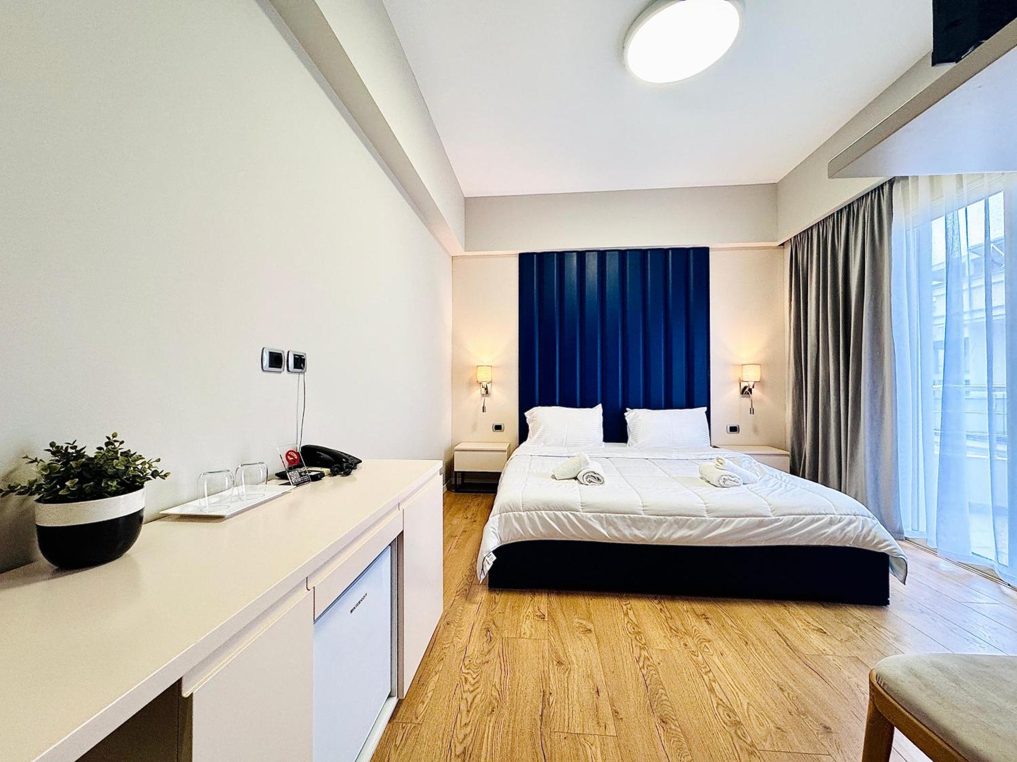 Hotel Blue Sky Sarandë Eksteriør billede