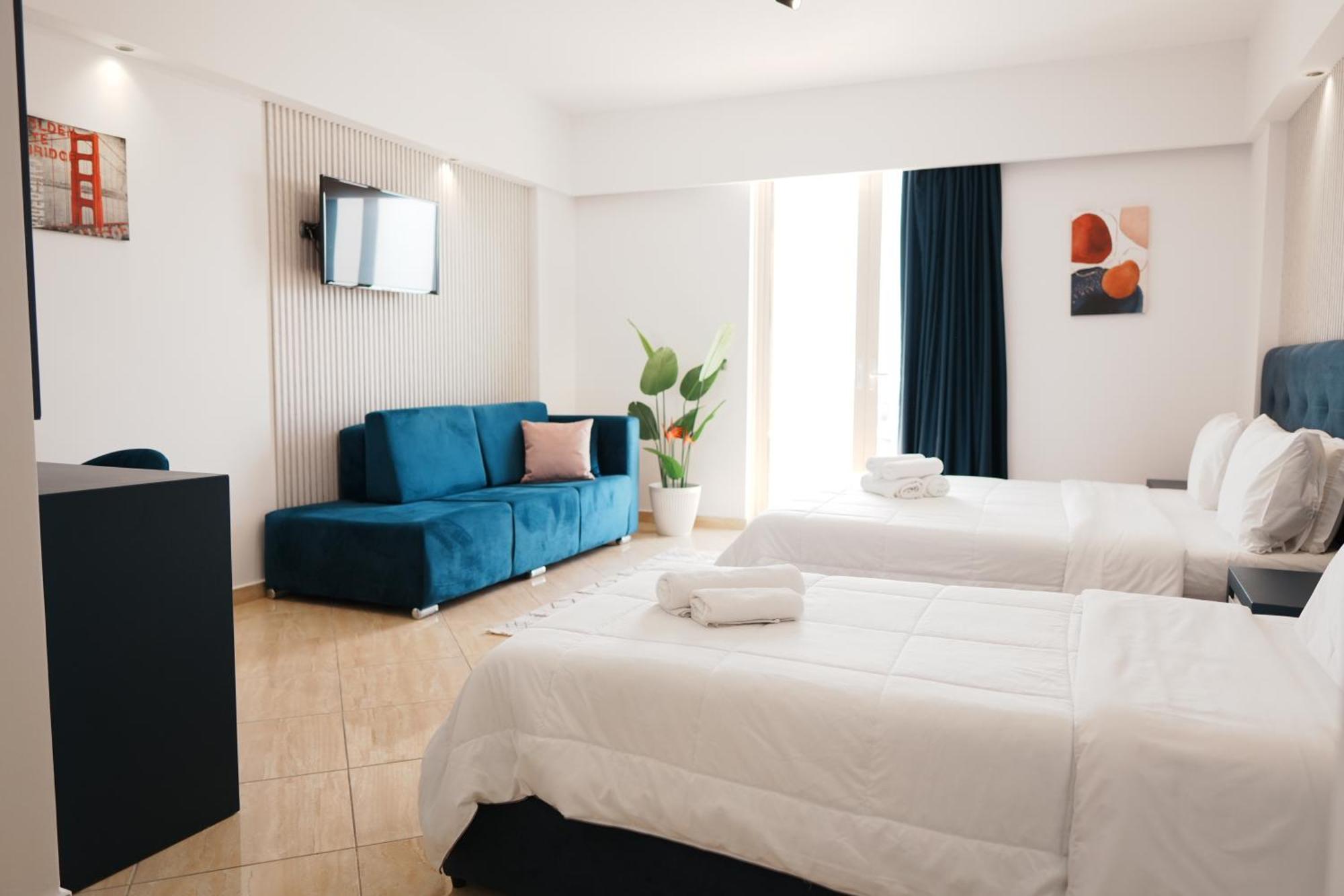Hotel Blue Sky Sarandë Eksteriør billede