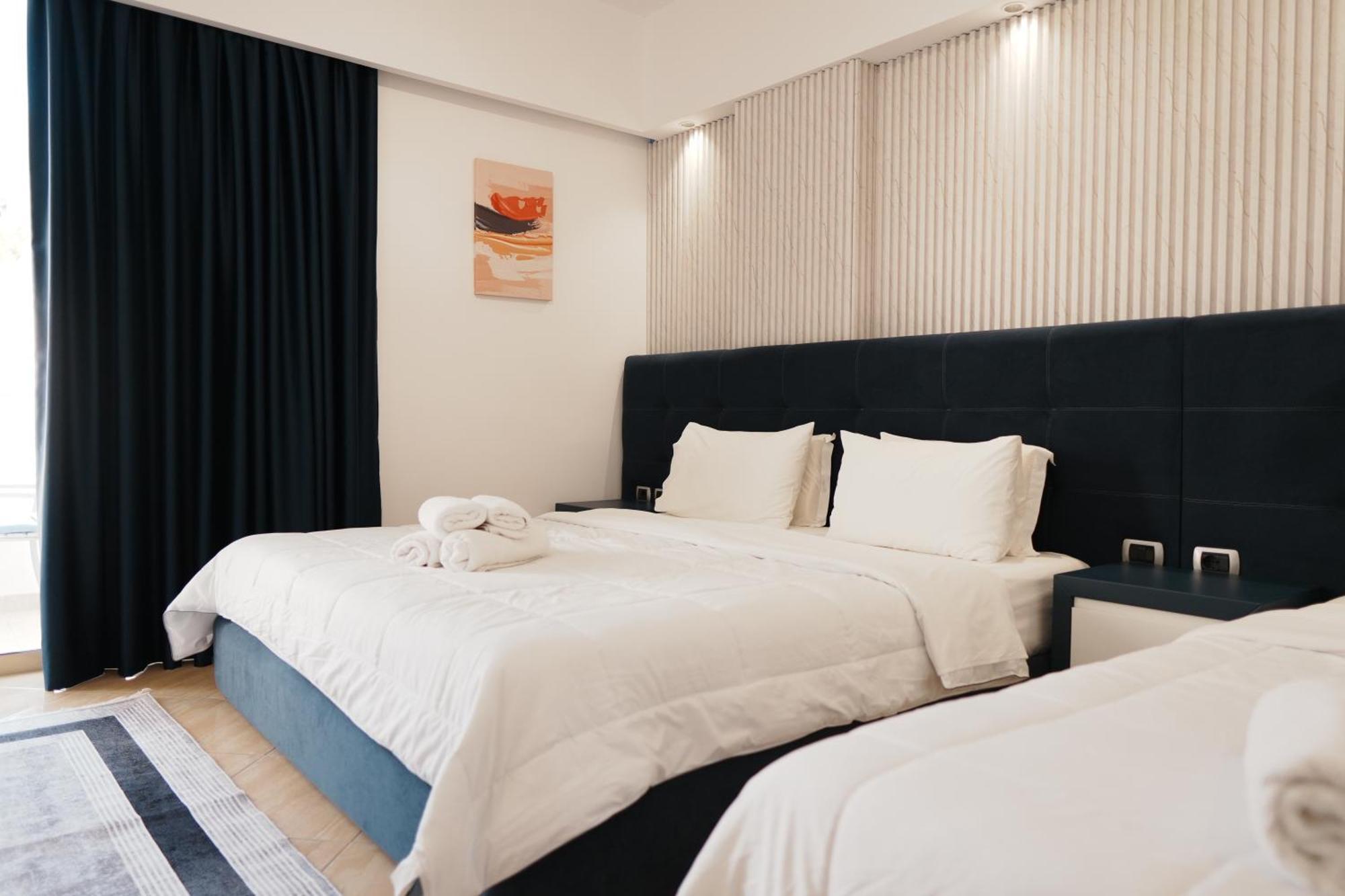 Hotel Blue Sky Sarandë Eksteriør billede
