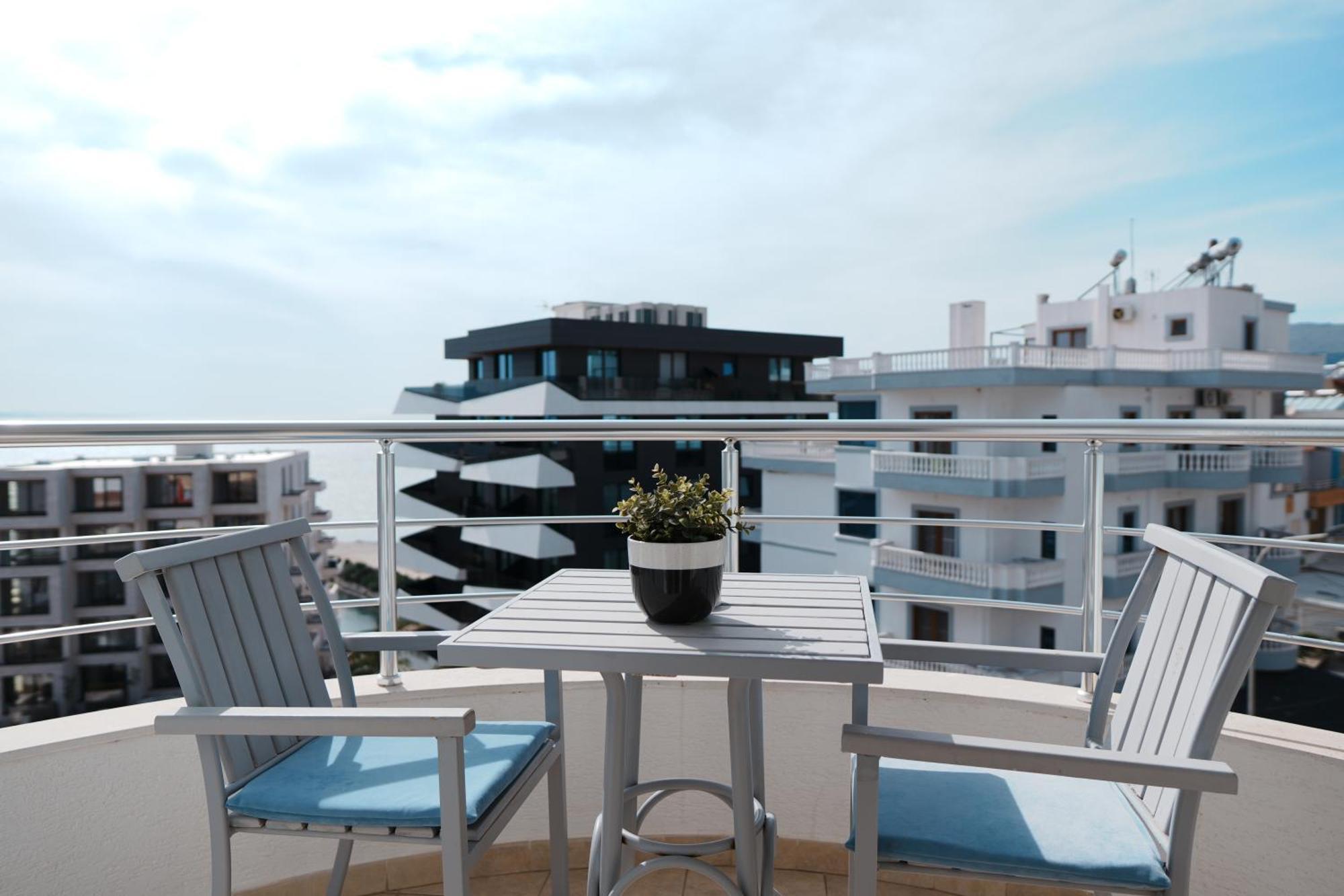 Hotel Blue Sky Sarandë Eksteriør billede