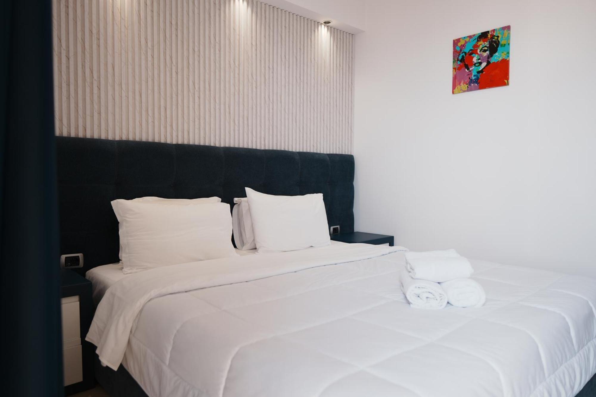 Hotel Blue Sky Sarandë Eksteriør billede