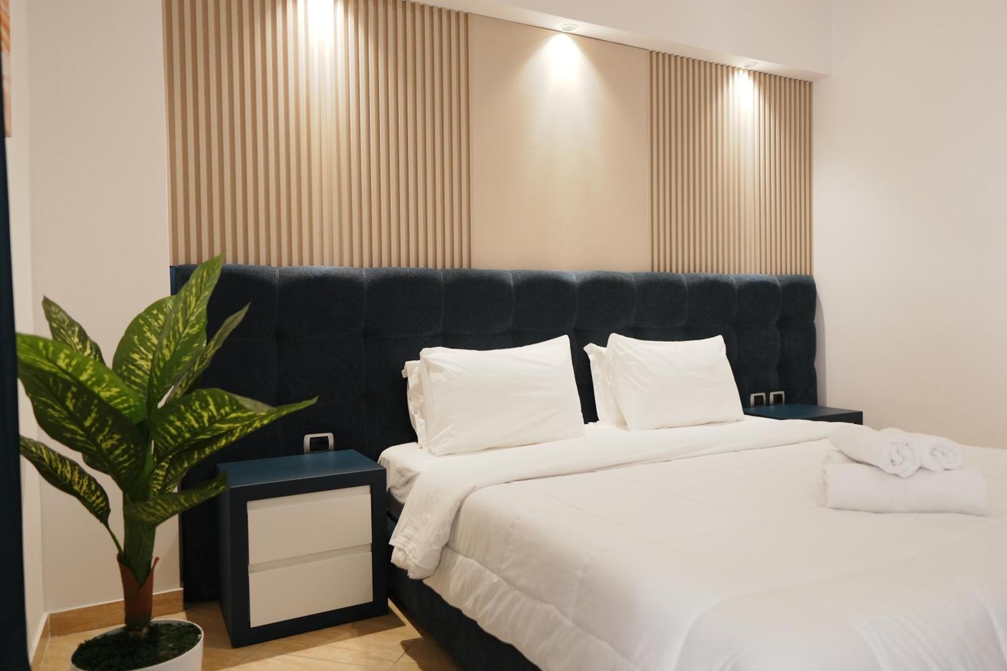 Hotel Blue Sky Sarandë Eksteriør billede