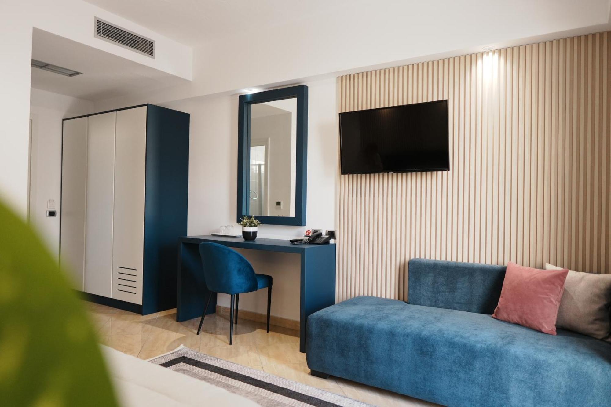 Hotel Blue Sky Sarandë Eksteriør billede