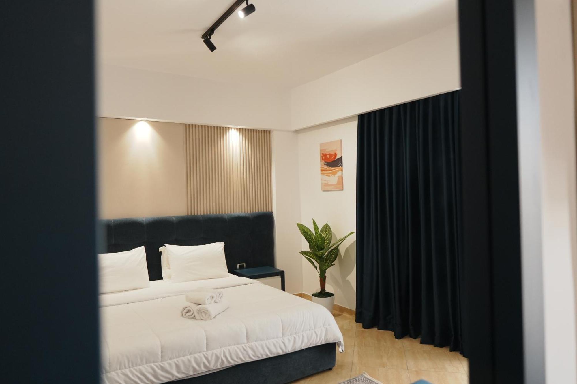 Hotel Blue Sky Sarandë Eksteriør billede