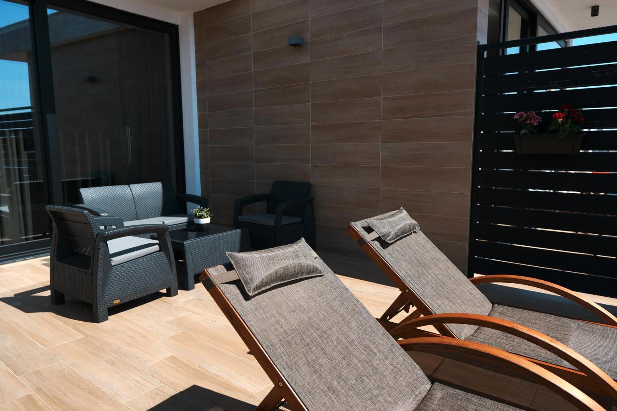 Hotel Blue Sky Sarandë Eksteriør billede