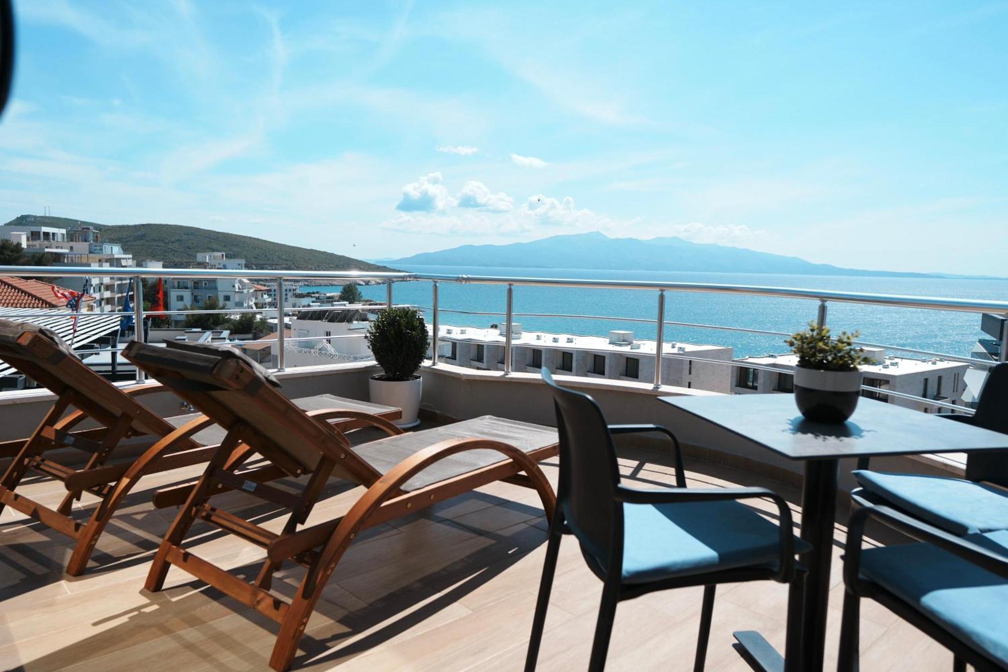 Hotel Blue Sky Sarandë Eksteriør billede