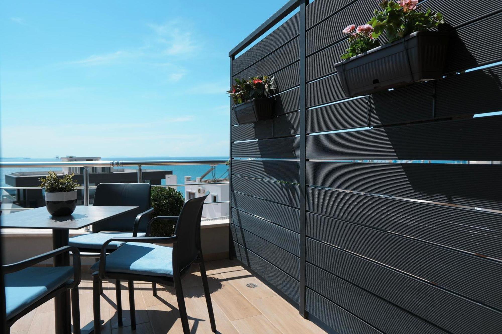Hotel Blue Sky Sarandë Eksteriør billede